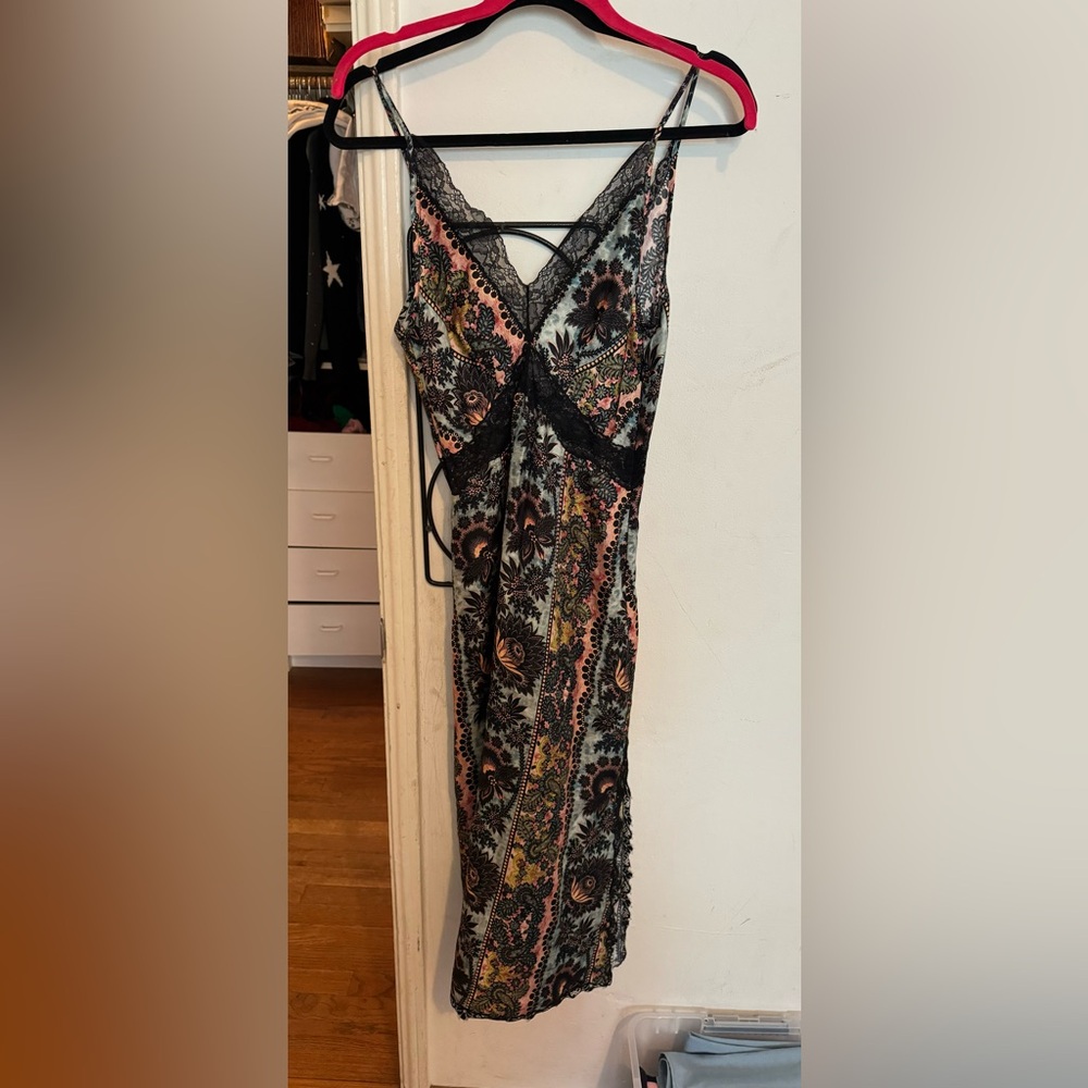 Size 36 Sandro lace silk dress - Picture 4 of 9